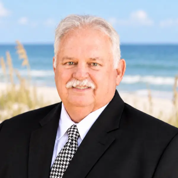 Bruce McGill
